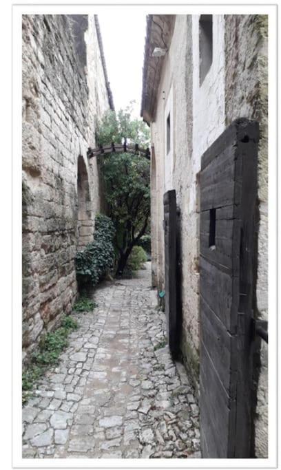 Charming Small House Close To Uzes Foissac  Exterior foto